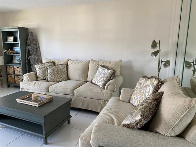 5 of 69 - 1060 Oakridge F 1060, Deerfield Beach, FL