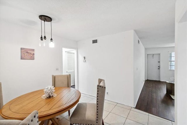 3 of 24 - 1380 Nw 43rd Ter 104, Lauderhill, FL