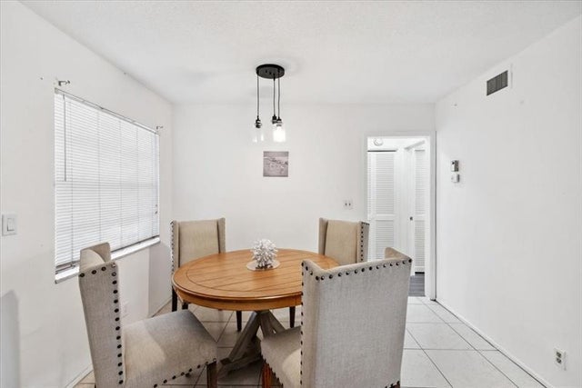 4 of 24 - 1380 Nw 43rd Ter 104, Lauderhill, FL