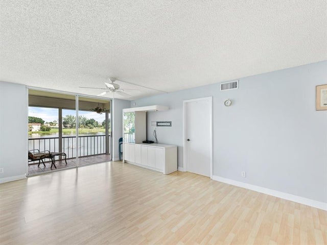 5 of 42 - 9423 S Hollybrook Lake Dr 309, Pembroke Pines, FL