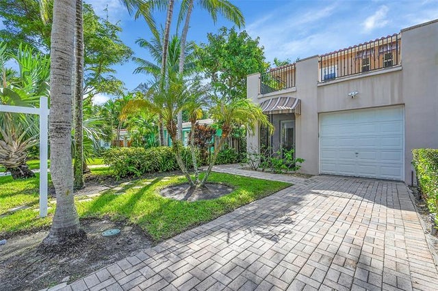 1 of 55 - 704 Sw 16th St, Fort Lauderdale, FL