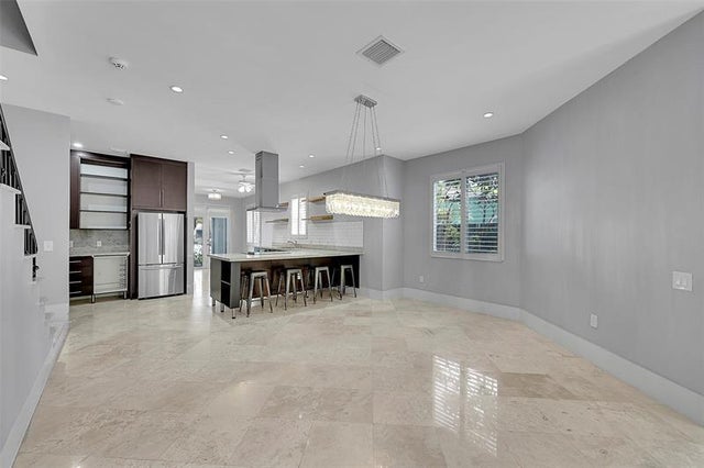 4 of 55 - 704 Sw 16th St, Fort Lauderdale, FL