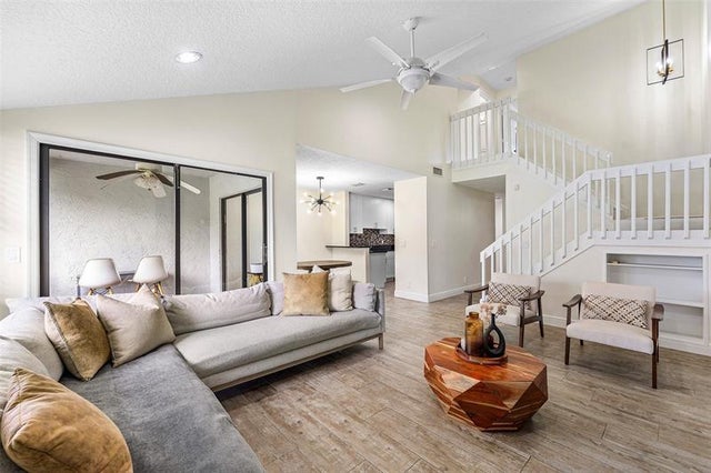 5 of 26 - 1525 Woodbridge Lakes Cir, West Palm Beach, FL