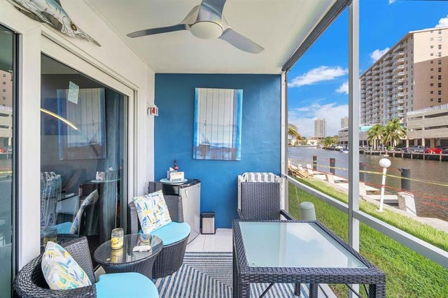 3 of 21 - 440 Paradise Isle Blvd 102, Hallandale, FL