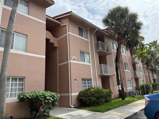 2 of 17 - 3241 Sabal Palm Mnr 301, Davie, FL