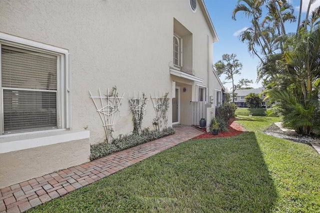 3 of 46 - 2052 Discovery Cir E, Deerfield Beach, FL