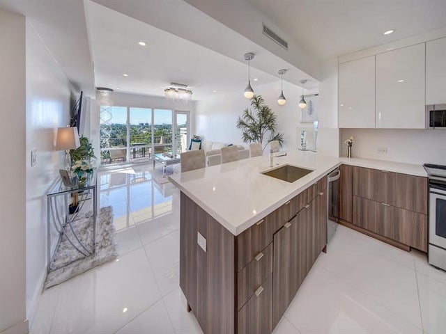 1 of 29 - 2500 E Las Olas Blvd 707, Fort Lauderdale, FL