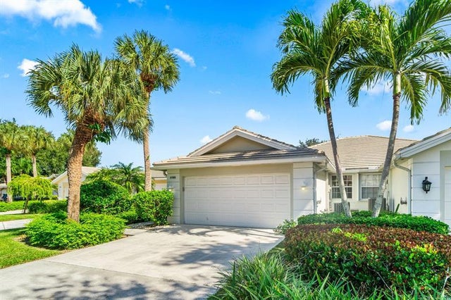 2 of 38 - 4186 Royal Oaks Dr, Palm Beach Gardens, FL