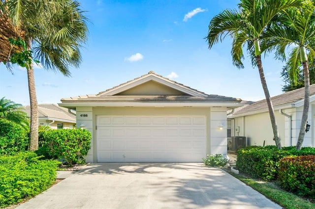 3 of 38 - 4186 Royal Oaks Dr, Palm Beach Gardens, FL