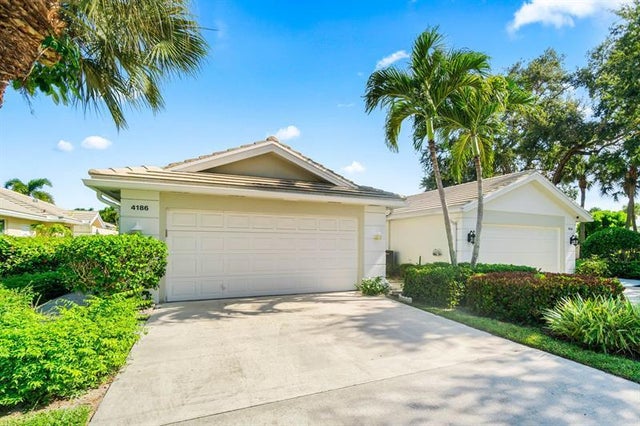4 of 38 - 4186 Royal Oaks Dr, Palm Beach Gardens, FL