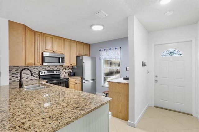 4 of 34 - 395 Bennington Ln 0, Lake Worth, FL