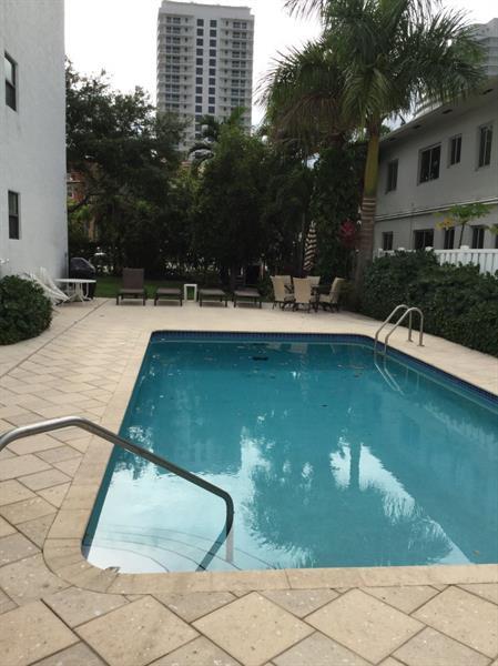 2 of 12 - 520 Orton Ave 104, Fort Lauderdale, FL