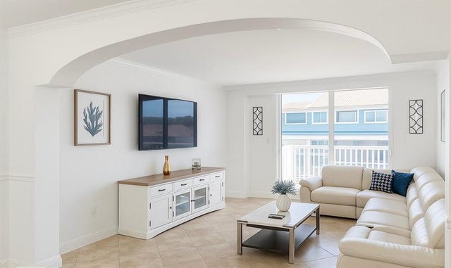 5 of 18 - 801 S Ocean Drive 206, Hollywood, FL