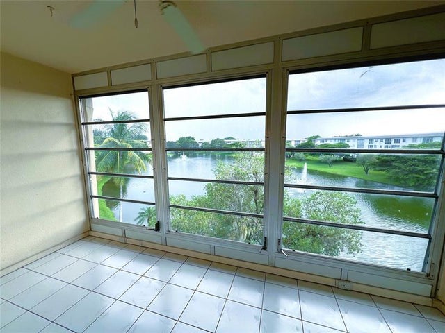2 of 35 - 1702 Andros Isle M-4, Coconut Creek, FL