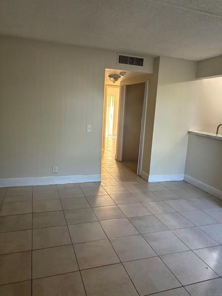 3 of 18 - 704 Meadows Circle 704, Boynton Beach, FL