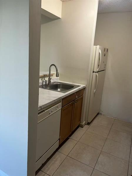 5 of 18 - 704 Meadows Circle 704, Boynton Beach, FL