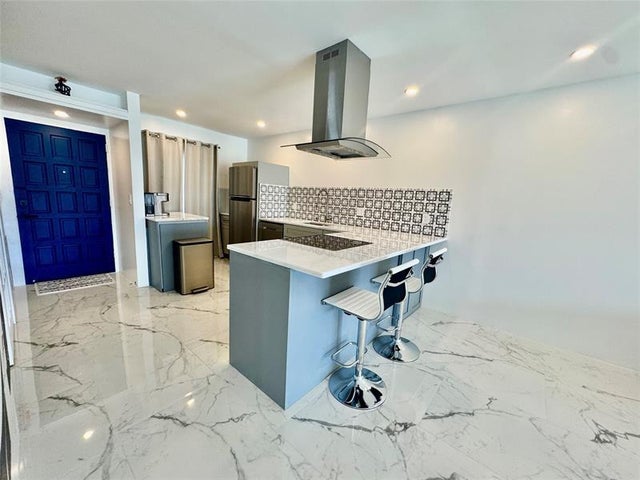 1 of 17 - 4100 Tivoli Ct 201, Lake Worth, FL