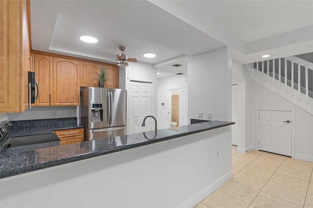 3 of 30 - 2652 Ne 30th Pl 2652, Fort Lauderdale, FL