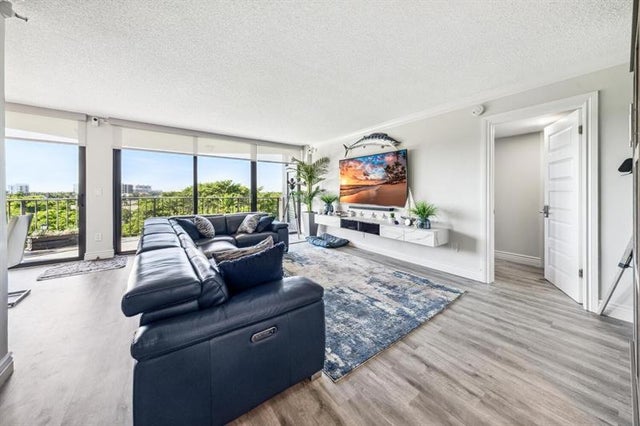 1 of 25 - 859 Jeffery Street 6090, Boca Raton, FL