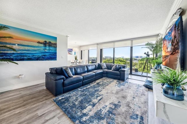 3 of 25 - 859 Jeffery Street 6090, Boca Raton, FL