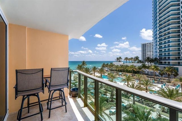 3 of 28 - 2501 S Ocean Dr 517, Hollywood, FL