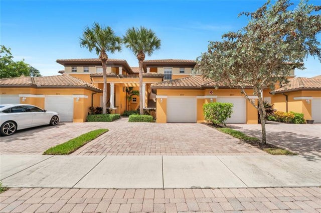 2 of 37 - 8035 Nw 127th Ln 3e, Parkland, FL
