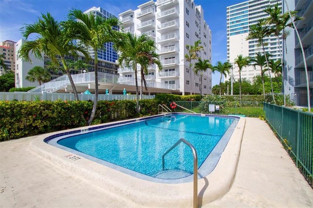 3 of 41 - 9 N Birch Rd 403, Fort Lauderdale, FL