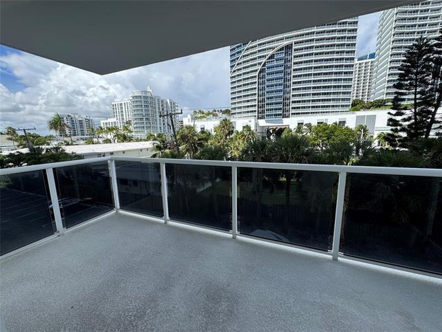 4 of 22 - 336 N Birch Rd 3e, Fort Lauderdale, FL