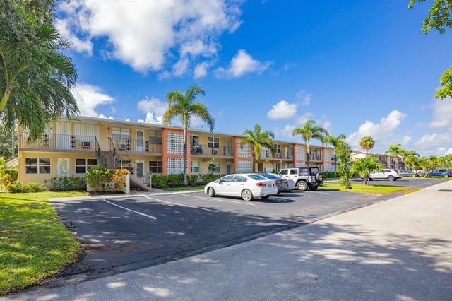 2 of 30 - 2160 Ne 56th Ct 102, Fort Lauderdale, FL