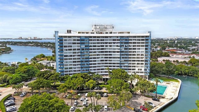 1 of 93 - 7441 Wayne Ave 10c, Miami Beach, FL