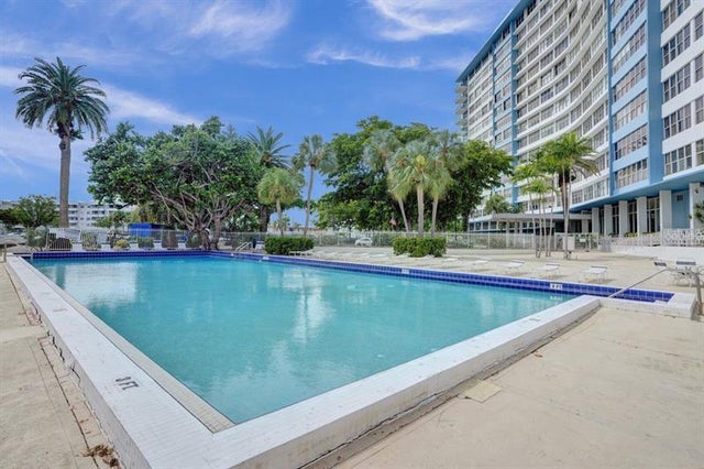 3 of 93 - 7441 Wayne Ave 10c, Miami Beach, FL