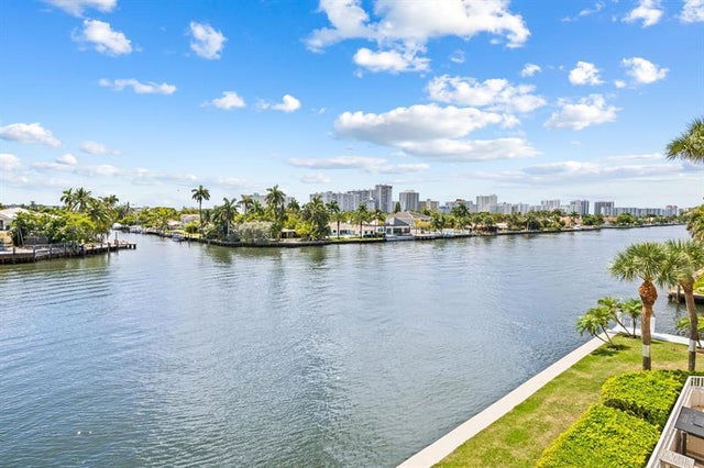 3 of 32 - 3100 Ne 47th Ct 303, Fort Lauderdale, FL