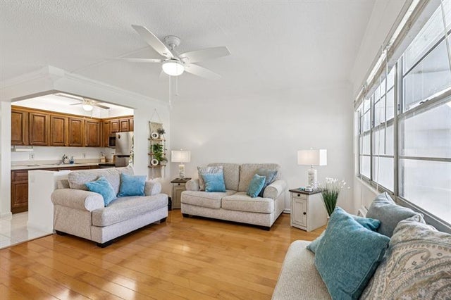 4 of 20 - 270 Newport R 270, Deerfield Beach, FL