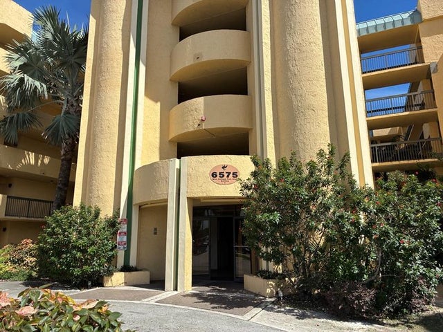 1 of 12 - 6575 W Oakland Park Blvd 508, Lauderhill, FL