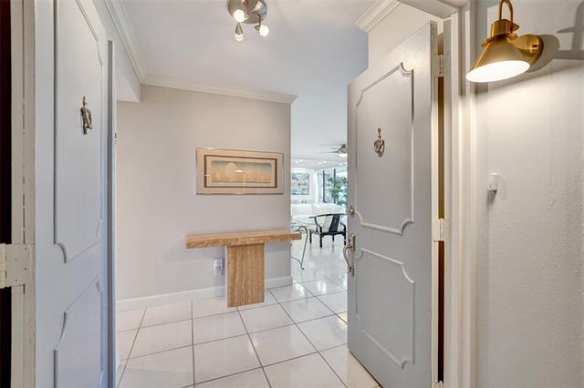 4 of 65 - 936 Intracoastal Dr 12c, Fort Lauderdale, FL