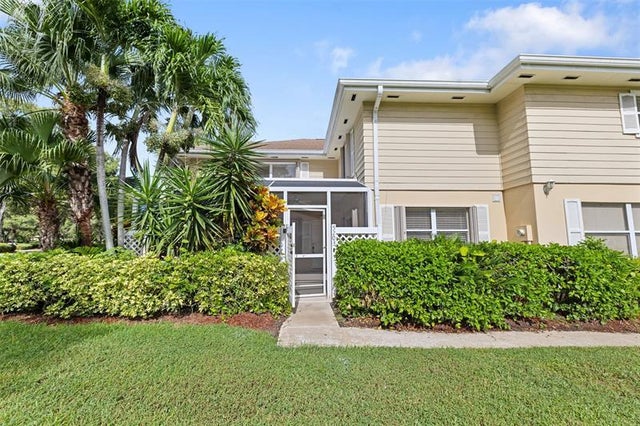 1 of 38 - 5203 Wheatley Ct, Boynton Beach, FL