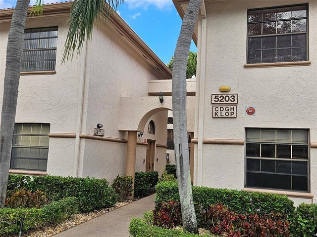 2 of 34 - 5203 Europa Dr G, Boynton Beach, FL