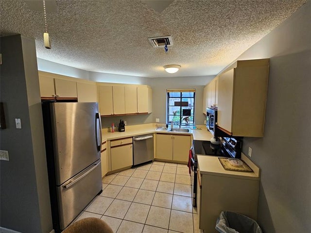 5 of 34 - 5203 Europa Dr G, Boynton Beach, FL