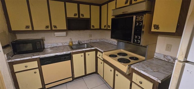 5 of 15 - 4750 Nw 22nd Ct 209, Lauderhill, FL