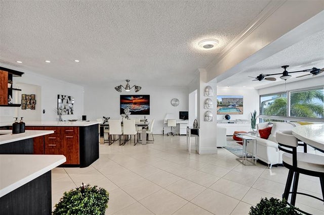 5 of 49 - 3090 Ne 48th St 316, Fort Lauderdale, FL