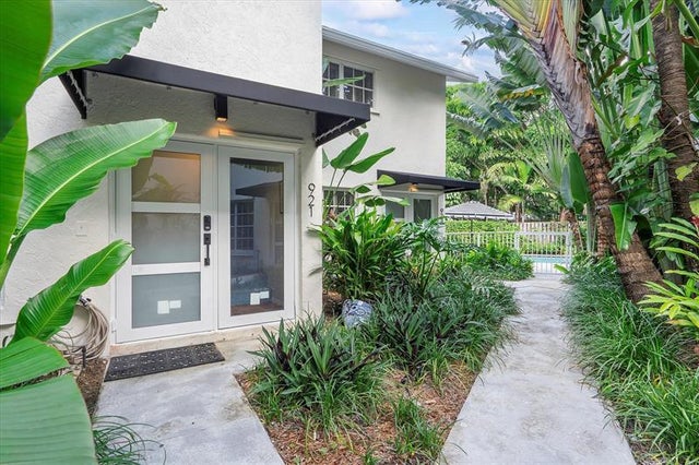 1 of 28 - 921 Se 13th St 3, Fort Lauderdale, FL