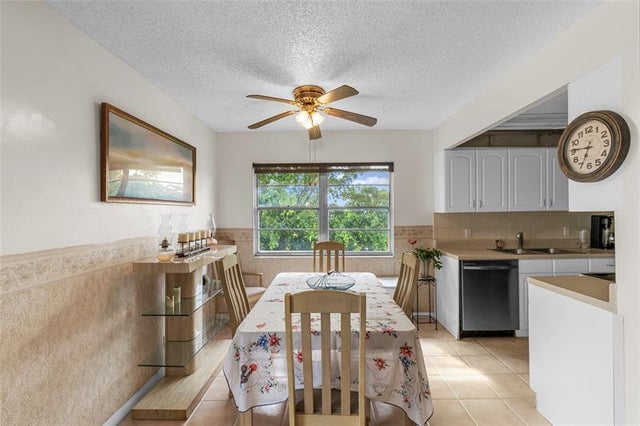 4 of 49 - 4160 Cambridge G 4160, Deerfield Beach, FL