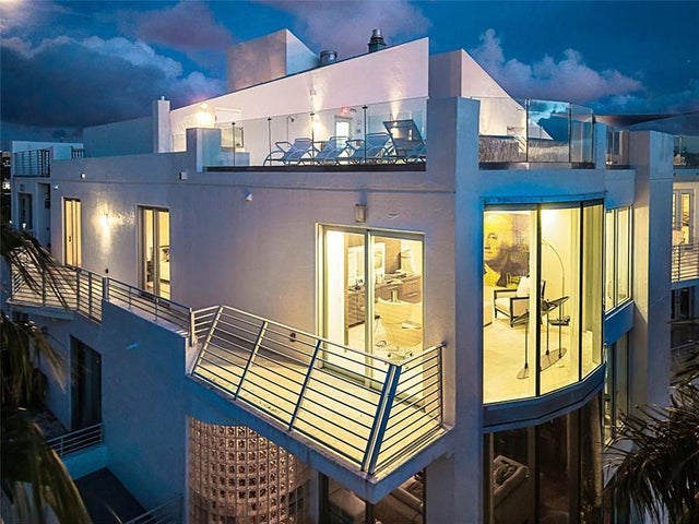 4 of 49 - 301 Hendricks Isle 10, Fort Lauderdale, FL