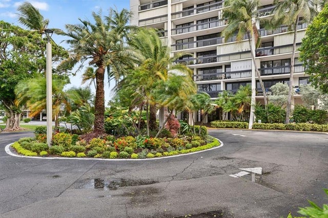 2400 Presidential Way 505, West Palm Beach
