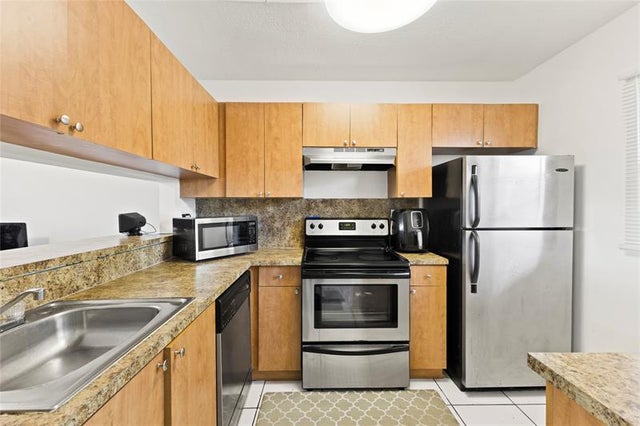 4 of 23 - 3199 Foxcroft Rd 304, Miramar, FL