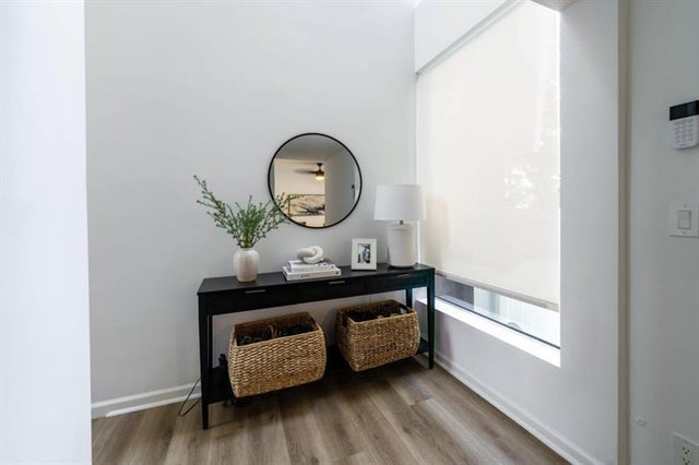 2 of 31 - 723 Se 16th Ct, Fort Lauderdale, FL