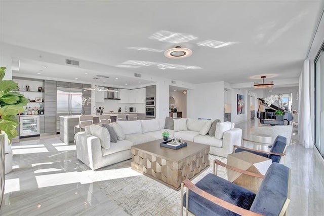 2 of 40 - 100 E Las Olas Blvd 4301, Fort Lauderdale, FL
