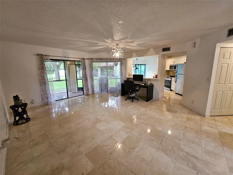 9329 W Sunrise Boulevard 9329, Plantation