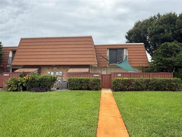 1 of 15 - 2962 Waterford Dr 2962, Deerfield Beach, FL