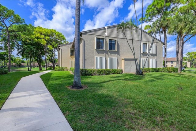 1 of 32 - 711 Sunny Pine Way B-2, Green Acres, FL